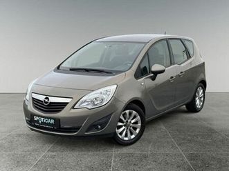 opel meriva tart/stop 1.4turbo slechts 30 000 km ! sensoren,airco, bij ons onderhouden, met garantie en bijstand