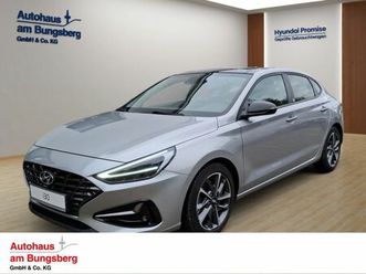 hyundai i30 fastback 1.5 t-gdi 48v edition 30+ pano.dach