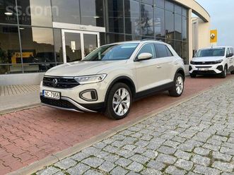 volkswagen t-roc, cena 22 300 €. vw t-roc 2.0 dīzelis 150zs, 2wd. jauda: renault, īpašnieks. - sludinājumi
