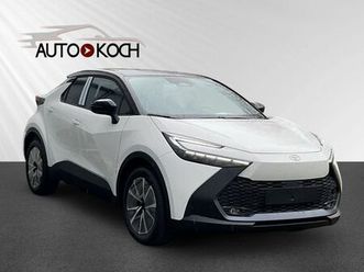 toyota c-hr plug-in hybrid fwd teamplayer navi led acc