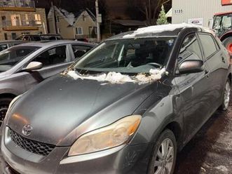 2009 toyota matrix base