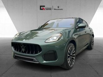 maserati grecale modena awd 330ps verde royal- pano - 360