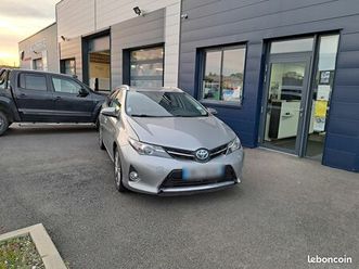 av toyota auris ii touring