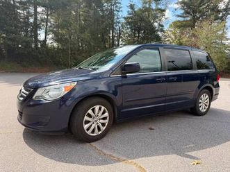 2013 volkswagen routan se - praised for its comfortable ride and pract
