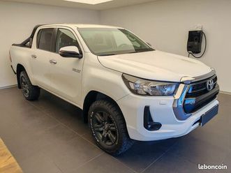 hilux double cabine 2.8 legende