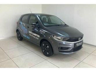 2025 tata tiago 1.2 xt
