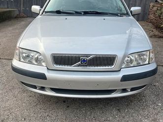 volvo v40 1.8 2001 900€bis 23.12.25