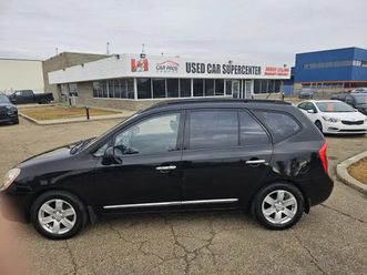 2008 kia rondo ex