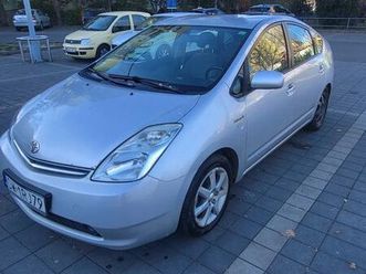 toyota prius 1.5 vvt-i sol