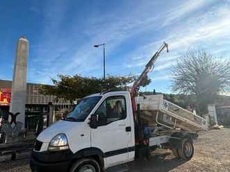 renault mascott benne grue