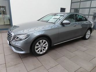 mercedes-benz e 200d parktronic/klima/ambiente/navigation