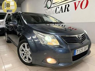 toyota - avensis 2.2 d4d active cross sport