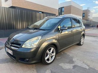 toyota - corolla verso 2.2 d4d 177cv sport