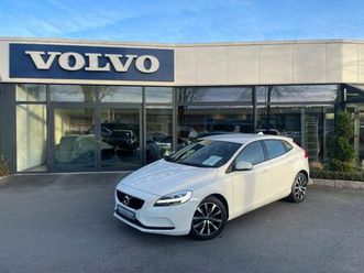 volvo v40 t2 momentum, blis, kamera, uvm.