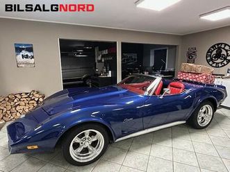 c3 stingray/med hvit cab/ /automat/rødt skinn/stereo