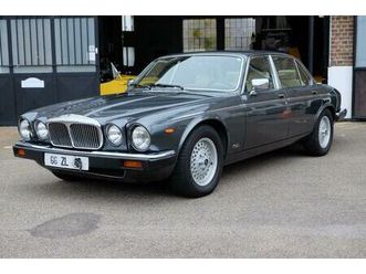 daimler double six - 1990