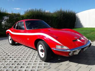 opel gt rouge vif - voiture de collection en parfait état!