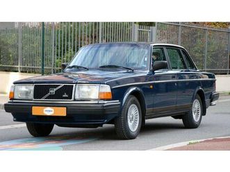 1989 volvo 240 bleu automatique, 4 vitesses conduite à ga...
