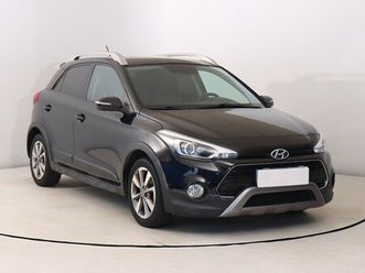 hyundai i20 active 1.4 serv.kniha, tempomat, park. senzory