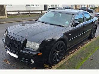 6.1 hemi v8 srt-8 4dr