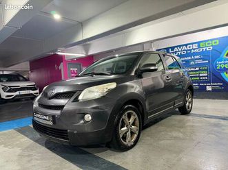 toyota urban cruiser 90 d-4d fap awd lounge