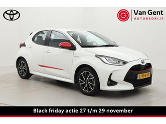 toyota yaris 1.5 hybrid dynamic | trekhaak | navigatie | apple carplay / android auto | adaptive cruise | keyless | led | clima | camera | 16 inch