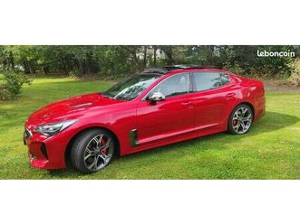 kia stinger gt 3.3 v6 bi turbo 370 cv