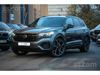 volkswagen touareg, cena 45 990 €. volkswagen touareg rline awd 3.0 plug-in autosalonā spoguļi riepu - sludinājumi