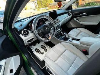 mercedes gla 180 inspiration toit panoramique + caméra de recul