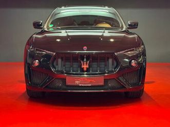 maserati levante/3.8 v8/530 ps/gts/q4/pano/1.hand/perfekt