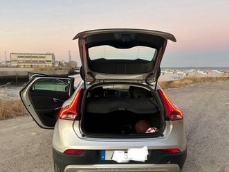 volvo v40 cross country setembro/13