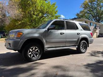 2003 toyota sequoia sr5