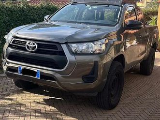 toyota hilux 2.4 2021