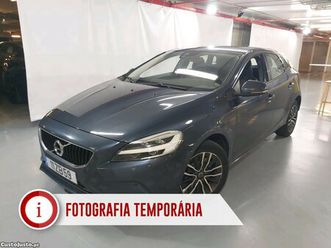 volvo v40 2.0 d3 momentum 150cv agosto/19