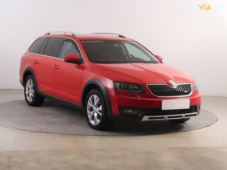 skoda octavia combi . scout 2.0 tdi automat, serv.kniha, navigácia, xenóny za 11 700 €