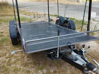 rimorchio 2400kg + traino 3000 kg