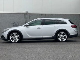 opel insignia country tourer 2.0 cdti 4x4