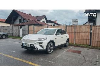 mg marvel r performance