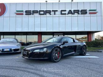 r8 coupe 4.2 v8 quattro r-tronic
