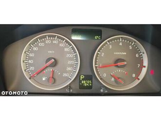 volvo s40 t5 awd kinetic