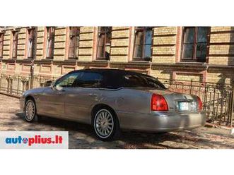 lincoln town car, 4.6 l., saloon / sedan