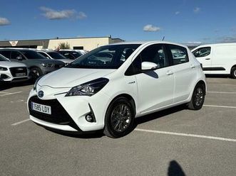 toyota yaris 1.5 100h active 73cv