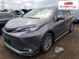 toyota sienna 2022, 2.5l, 4x4, od ubezpieczalni 2.5 benzyna 245km