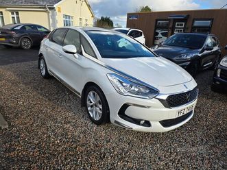 2015 - 1.6 bluehdi elegance 5dr