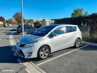 toyota verso skyview