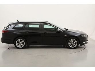 insignia st business at6 1.6 diesel 136cv