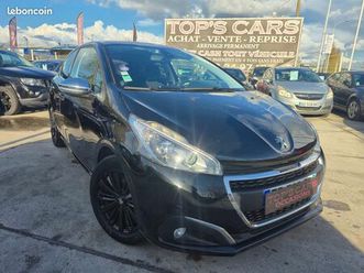 peugeot 208 1.2 82ch allure * gps radar camera bluetooth clim jantes alu toit pano * crit'air 1 * 2018 * factures d'entretien à jour peugeot