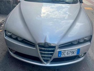 casco momo design 2025