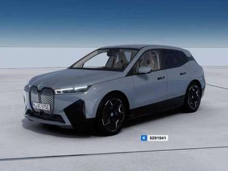 xdrive50 pacchetto sportivo