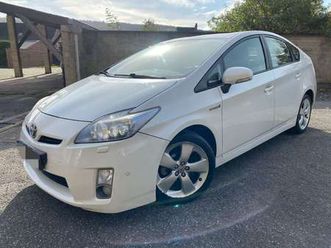 prius 136h lounge 17